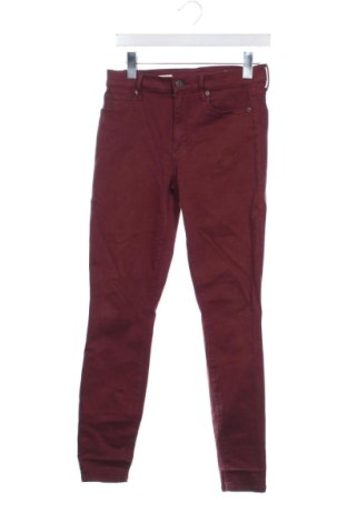 Damskie jeansy Gap, Rozmiar M, Kolor Czerwony, Cena 110,60 zł, #136743078