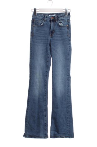 Blugi de femei Zara, Mărime XS, Culoare Albastru, Preț 83,41 Lei, #136692863