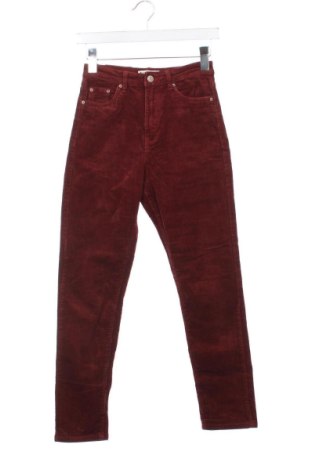 Damskie sztruksy Pull&Bear, Rozmiar XS, Kolor Czerwony, Cena 45,99 zł, #136742949