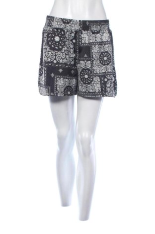 Pantaloni scurți de femei Fb Sister, Mărime M, Culoare Multicolor, Preț 23,99 Lei, #136765311