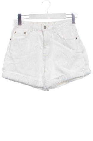 Damen Shorts Bershka, Größe XS, Farbe Weiß, Preis 12,99 €, #136654618