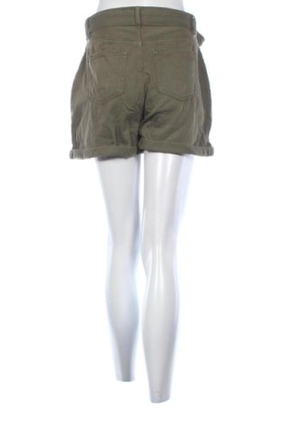 Dámske kraťasy  New Look, Veľkosť M, Farba Zelená, Cena  18,95 €