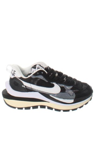 Női cipők Nike, Méret 36, Szín Sokszínű, Ár 36 777 Ft, #136774135
