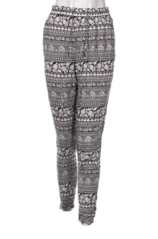 Damenhose Blind Date, Größe XL, Farbe Mehrfarbig, Preis 8,99 €, #136751777