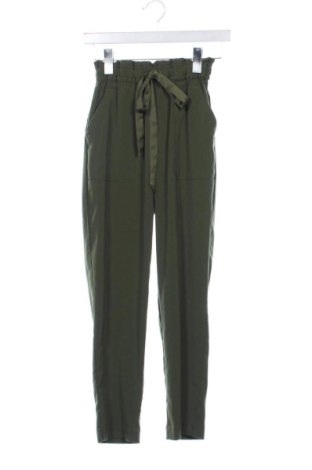 Pantaloni de femei Zara, Mărime XS, Culoare Verde, Preț 73,99 Lei, #136755473