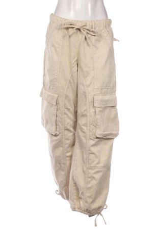 Дамски панталон Pull&Bear, Размер M, Цвят Бежов, Цена 10,26 €, #136764343