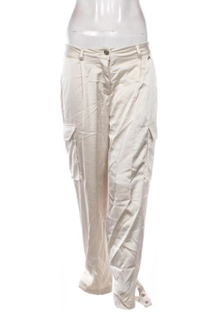 Pantaloni de femei Amisu, Mărime M, Culoare Ecru, Preț 91,99 Lei, #136652866