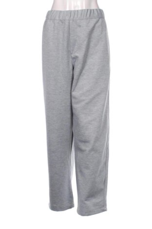 Pantaloni de femei Bershka, Mărime L, Culoare Gri, Preț 145,99 Lei, #136674686