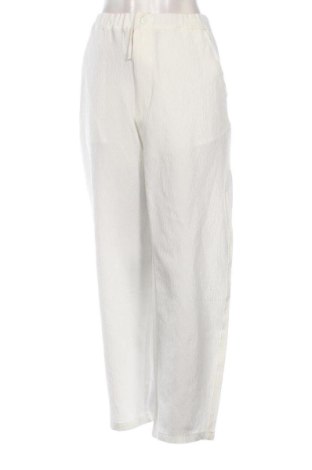 Pantaloni de femei Bershka, Mărime XXL, Culoare Alb, Preț 145,99 Lei, #136679181