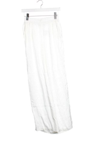 Damskie spodnie Bershka, Rozmiar XS, Kolor Biały, Cena 80,38 zł, #136694944