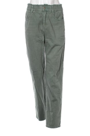 Damskie spodnie Pull&Bear, Rozmiar M, Kolor Zielony, Cena 78,99 zł, #136689459