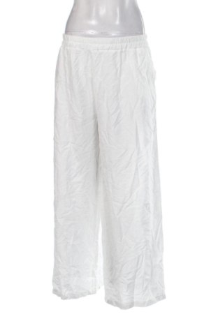 Pantaloni de femei Unbranded, Mărime L, Culoare Alb, Preț 49,99 Lei, #136721039