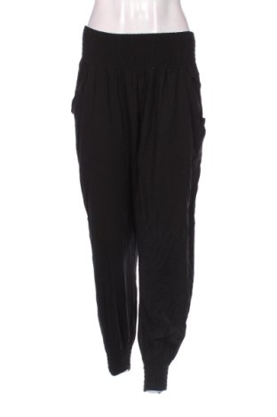 Pantaloni de femei Urban Classics, Mărime S, Culoare Negru, Preț 243,99 Lei, #136677659