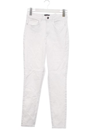 Damskie spodnie Vero Moda, Rozmiar XS, Kolor Biały, Cena 74,00 zł, #136676272