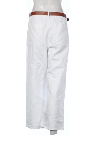 Pantaloni de femei Zara, Mărime L, Culoare Alb, Preț 85,99 Lei