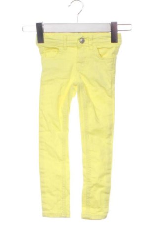Blugi pentru copii Kiabi, Mărime 3-4y/ 104-110 cm, Culoare Galben, Preț 36,99 Lei, #136752167