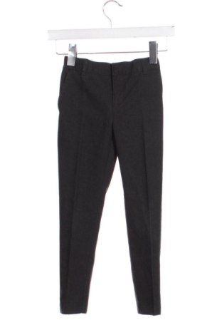 Παιδικό παντελόνι Marks & Spencer, Μέγεθος 6-7y/ 122-128 εκ., Χρώμα Γκρί, Τιμή 6,14 €, #136677806