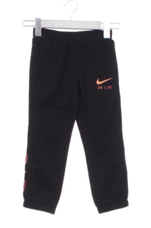 Детско спортно долнище Nike, Размер 3-4y/ 104-110 см, Цвят Черен, Цена 30,67 €, #136679243