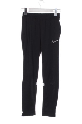 Pantaloni de trening, pentru copii Nike, Mărime 12-13y/ 158-164 cm, Culoare Negru, Preț 88,62 Lei, #136698820