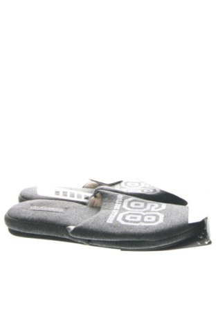Pantoffeln Defonseca, Größe 41, Farbe Grau, Preis € 15,85, #136651988
