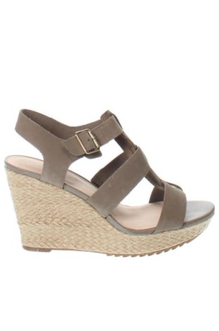 Espadrilky Clarks, Velikost 41, Barva Šedá, Cena  3 483,00 Kč, #136745149