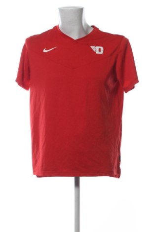 Męski T-shirt Nike, Rozmiar L, Kolor Czerwony, Cena 67,99 zł, #136745390