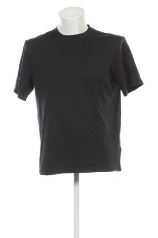 Ανδρικό t-shirt Nike, Μέγεθος M, Χρώμα Μαύρο, Τιμή 16,99 €, #136587867