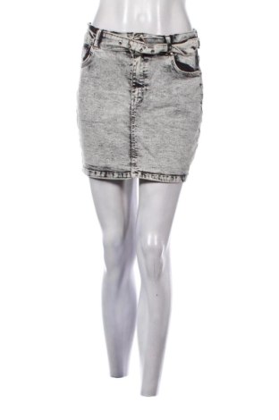 Пола Bershka, Размер M, Цвят Сив, Цена 12,27 €, #136675261