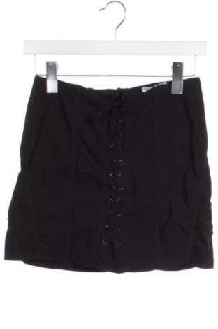 Spódnica Bershka, Rozmiar XS, Kolor Czarny, Cena 53,99 zł, #136697305