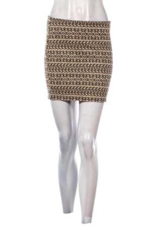 Sukně Bershka, Velikost M, Barva Vícebarevné, Cena  289,00 Kč, #136698767