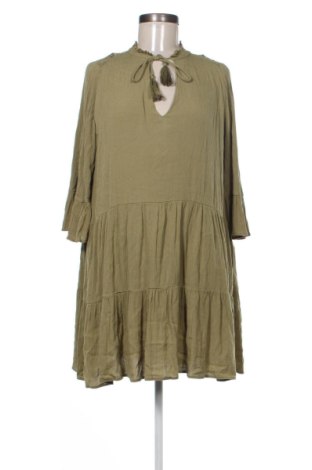 Kleid Amisu, Größe M, Farbe Grün, Preis 6,99 €, #136709409