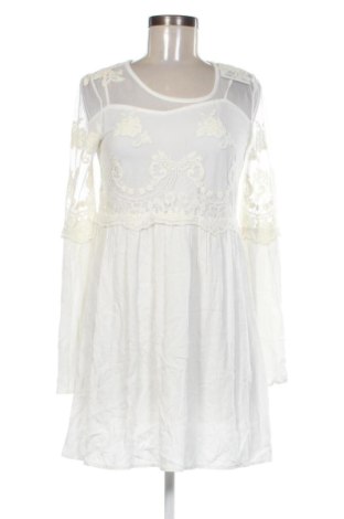 Sukienka Bershka, Rozmiar S, Kolor ecru, Cena 43,99 zł, #136709980