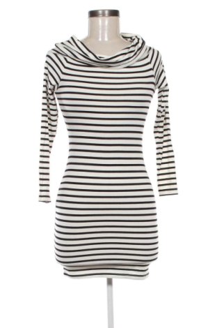 Rochie ASOS, Mărime XS, Culoare Multicolor, Preț 84,99 Lei, #136711610