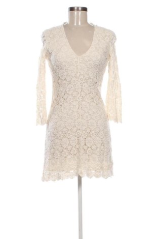 Rochie Zara, Mărime S, Culoare Ecru, Preț 72,99 Lei, #136713559