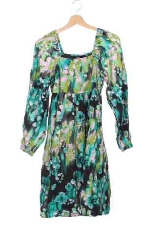 Рокля Vero Moda, Размер XS, Цвят Многоцветен, Цена 5,62 €, #136714917