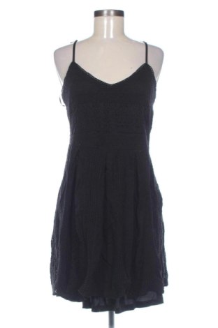 Рокля Vero Moda, Размер S, Цвят Черен, Цена 5,62 €, #136718474