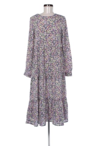 Рокля Vero Moda, Размер M, Цвят Многоцветен, Цена 15,84 €, #136718850