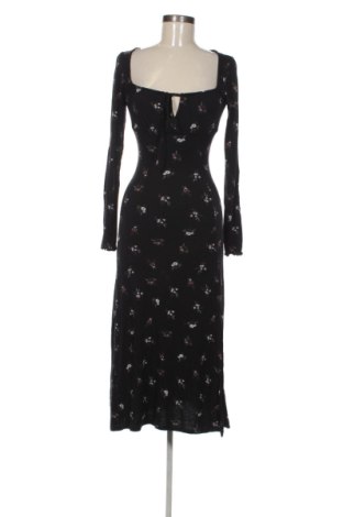 Рокля H&M, Размер S, Цвят Многоцветен, Цена 25,05 €, #136720702