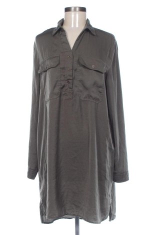 Rochie Stradivarius, Mărime L, Culoare Verde, Preț 46,99 Lei, #136728870