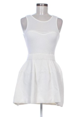 Rochie Pinko, Mărime S, Culoare Alb, Preț 470,60 Lei, #136736449