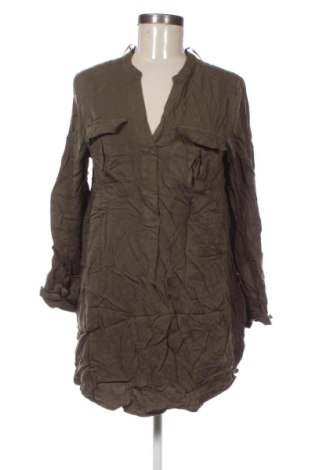 Рокля H&M, Размер XS, Цвят Зелен, Цена 3,57 €, #136740118