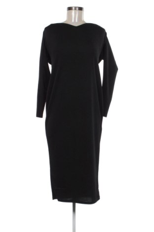 Φόρεμα Pretty Little Thing, Μέγεθος L, Χρώμα Μαύρο, Τιμή 27,58 €, #136753763