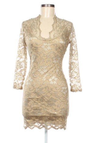 Rochie Zack, Mărime M, Culoare Auriu, Preț 104,10 Lei, #136756623
