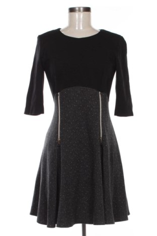 Rochie Caractere, Mărime M, Culoare Multicolor, Preț 129,99 Lei, #136776341