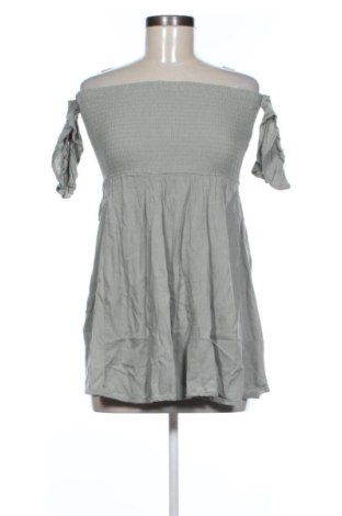 Kleid Stradivarius, Größe S, Farbe Grün, Preis 13,99 €, #136782606