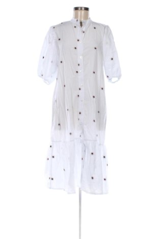 Kleid Chamur National, Größe M, Farbe Weiß, Preis 55,00 €, #136633032