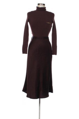 Sukienka Elisabetta Franchi, Rozmiar S, Kolor Czerwony, Cena 2 100,53 zł, #136691226