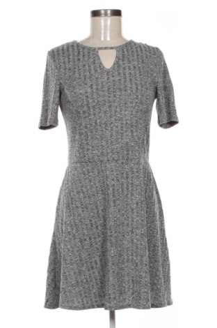 Kleid H&M Divided, Größe L, Farbe Grau, Preis 25,99 €, #136691518