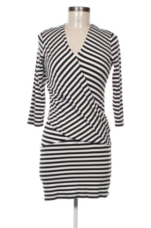 Rochie Liv, Mărime M, Culoare Multicolor, Preț 111,99 Lei, #136687439