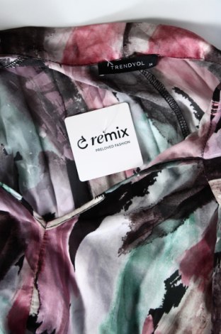 Kleid Trendyol, Größe XS, Farbe Mehrfarbig, Preis € 32,99